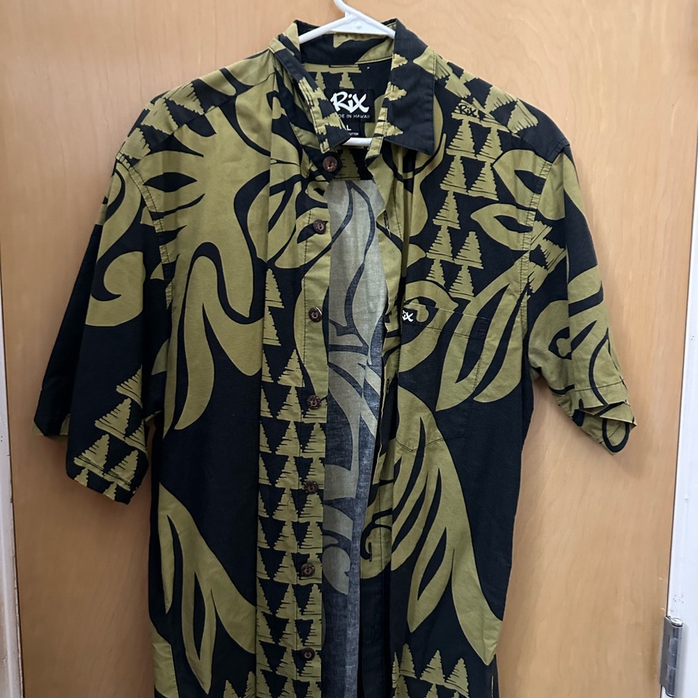 Green and Black Patterned Men's Shirt